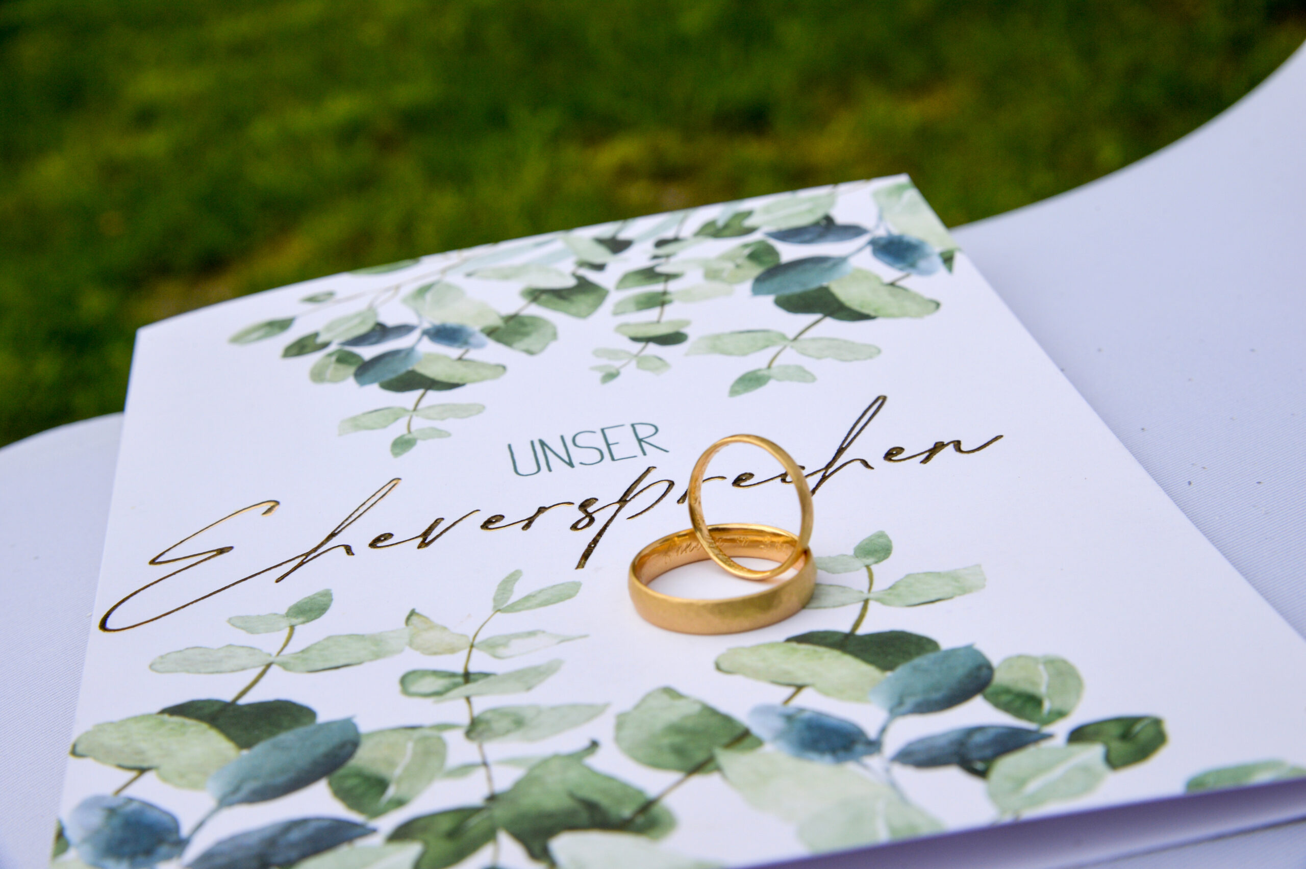 Hochzeitsfoto Brautpaar Dresden natürliche emotionale Hochzeitsfotografie